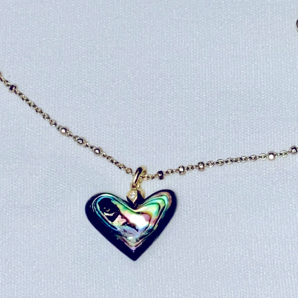 Kendra Scott Poppy Heart Pendant Necklace Abalone Shell